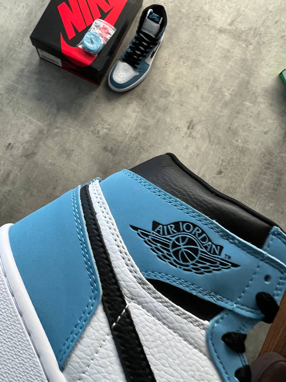 Nike Air Jordan ,,University Blue”