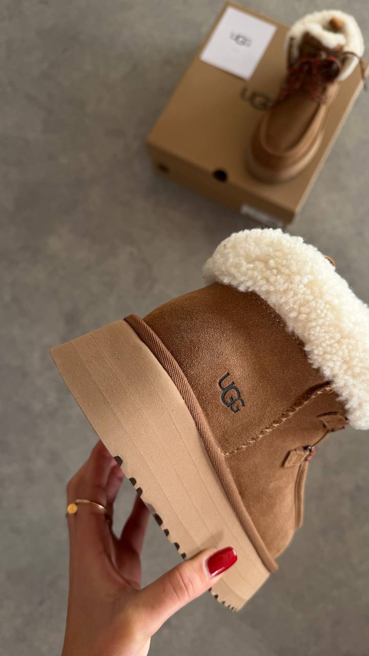 UGG FUNKARRA BOOTS