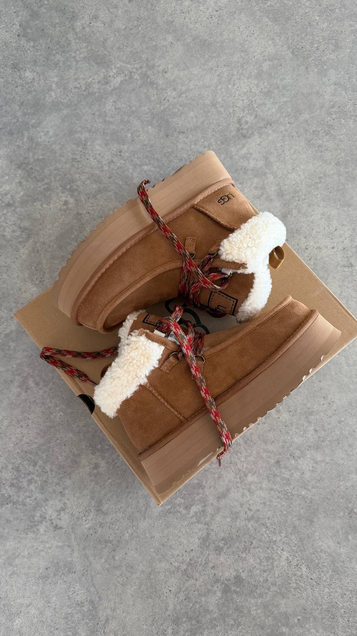 UGG FUNKARRA BOOTS