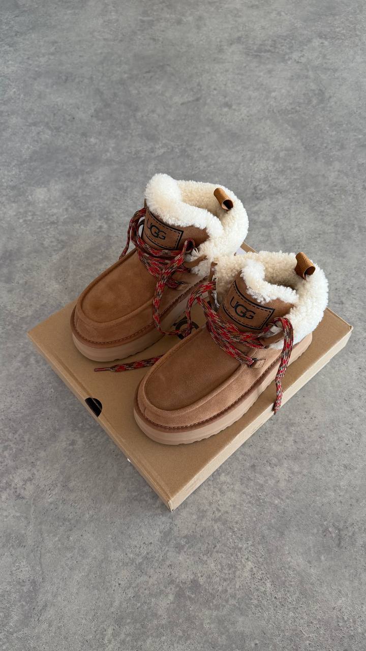 UGG FUNKARRA BOOTS