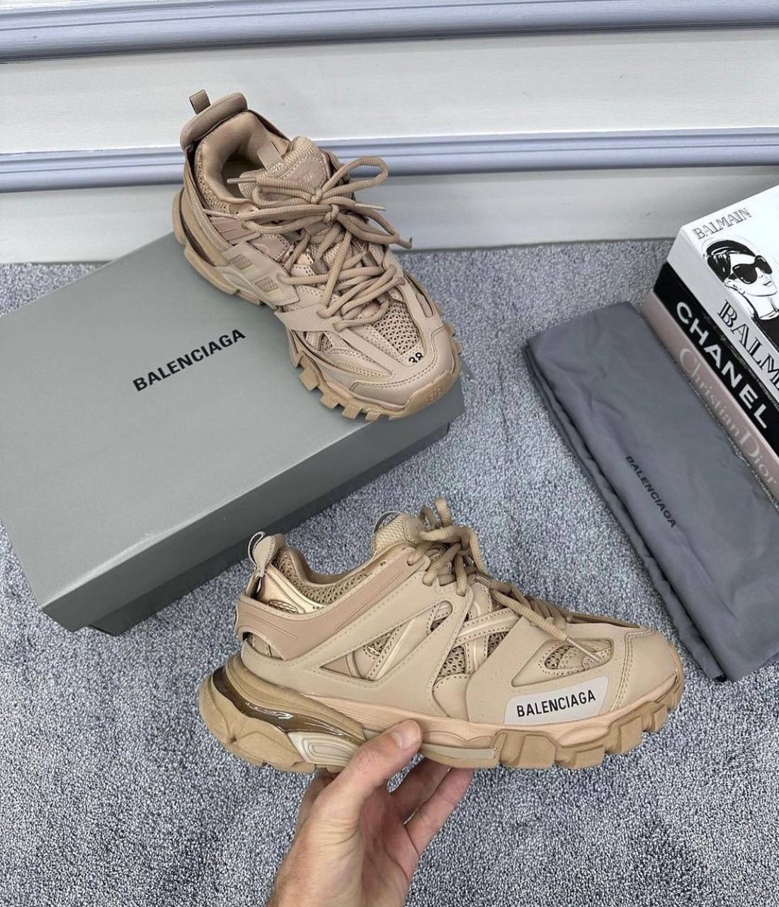 BALENCIAGA TRACK