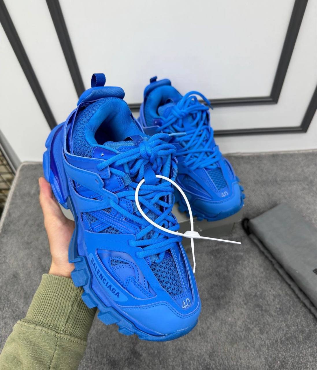 BALENCIAGA TRACK