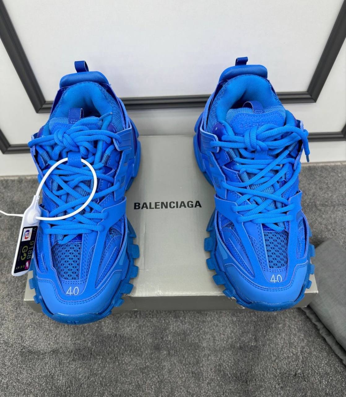BALENCIAGA TRACK