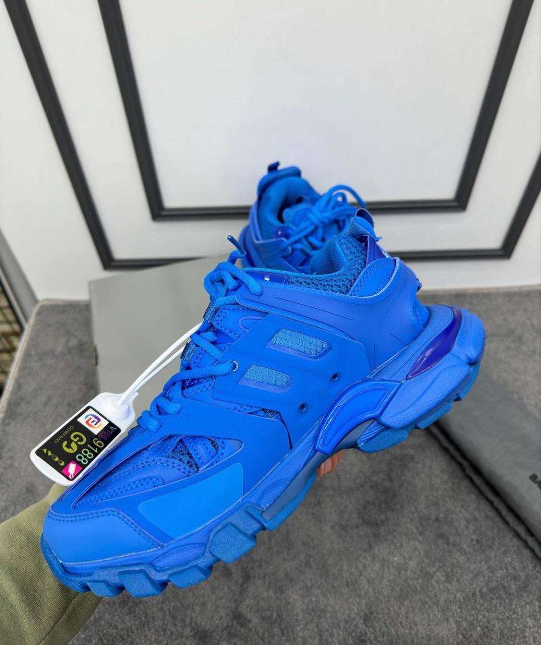 BALENCIAGA TRACK