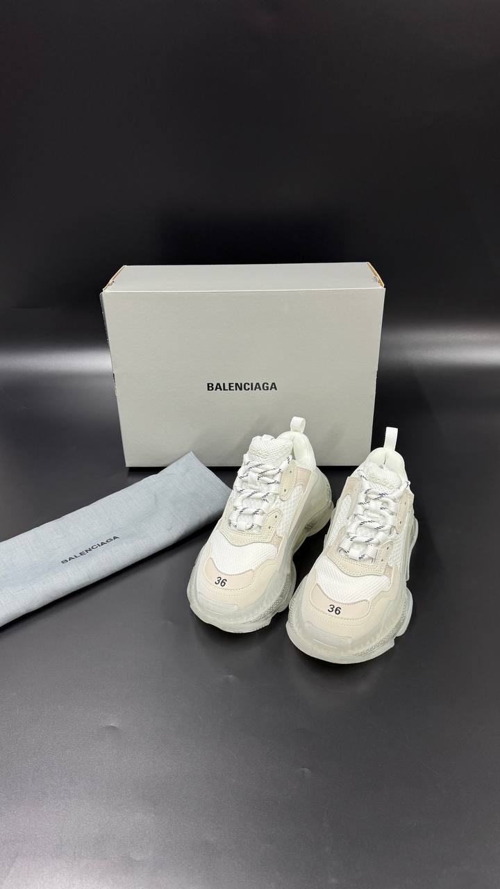 Balenciaga TripleS Summer Edition