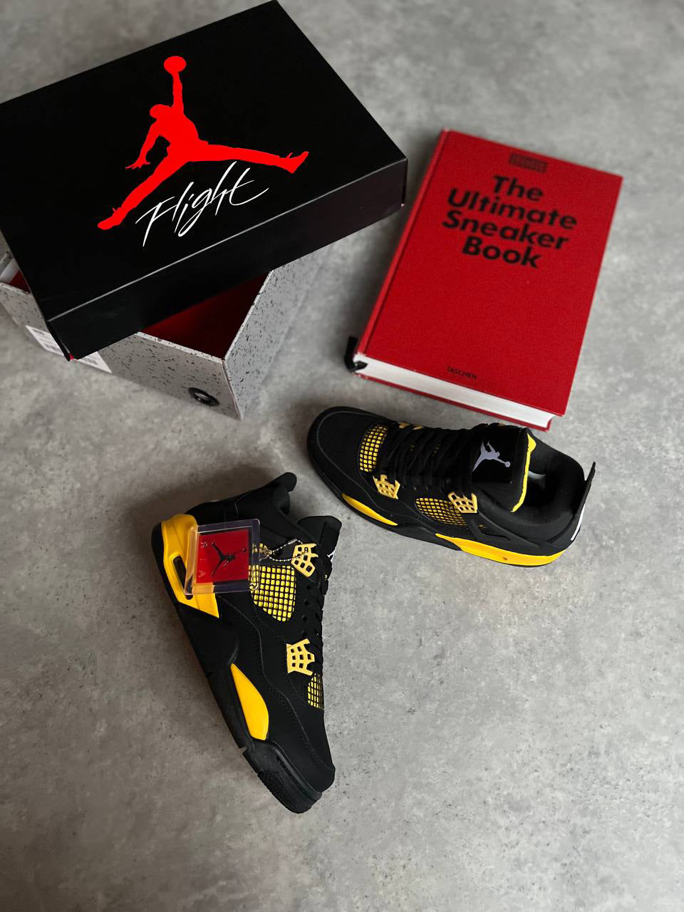 JORDAN 4 RETRO ,,YELLOW THUNDER''