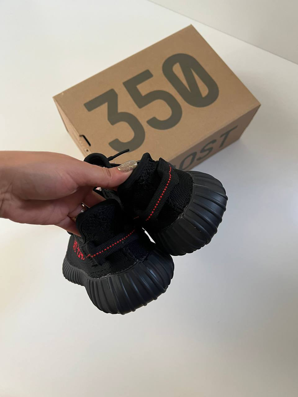 Yeezy Boost 350 V2 ,,BRED''