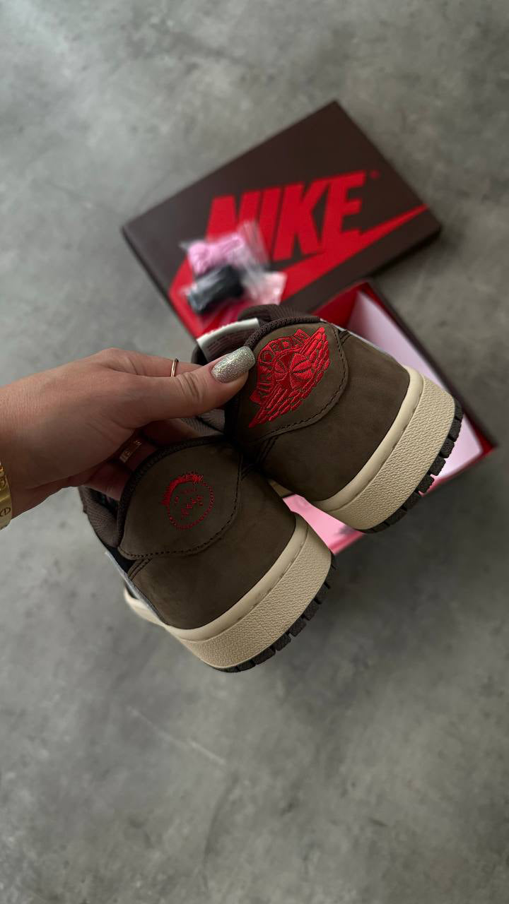 Air Jordan 1 Low Travis Scott ,,Dark Mocha''