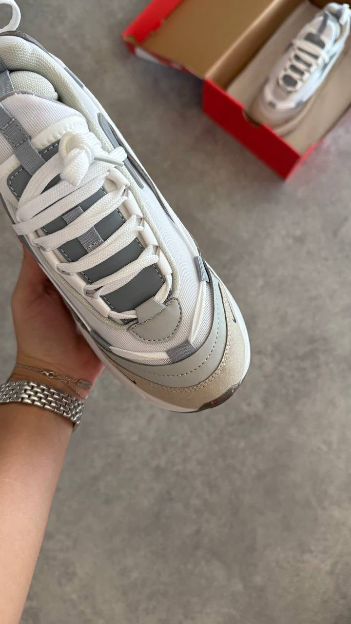 Nike Furyosa ,,Phantom''