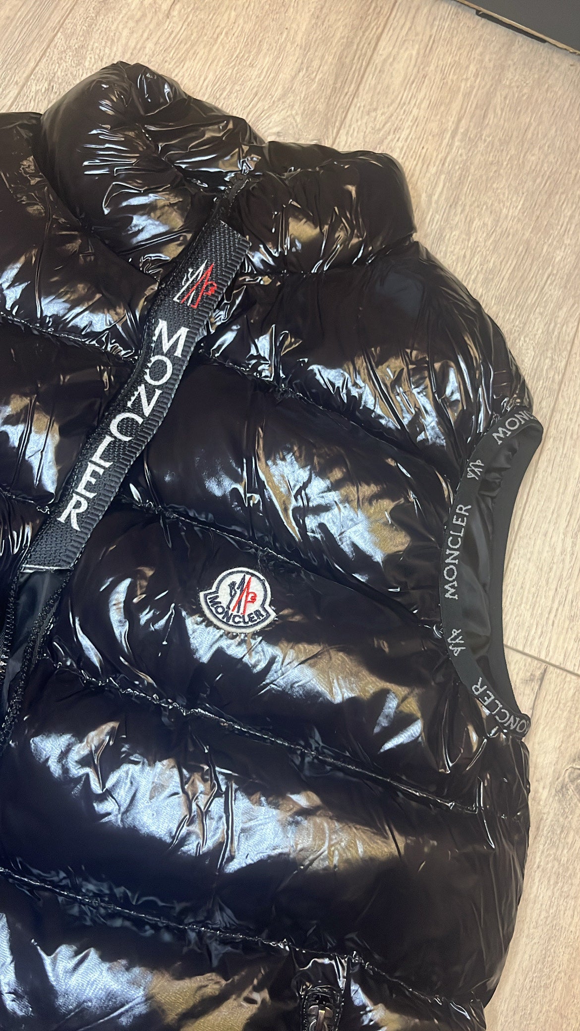 MONCLER ЕЛЕК