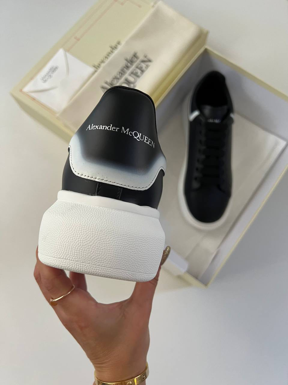 Alexander McQUEEN Black/White