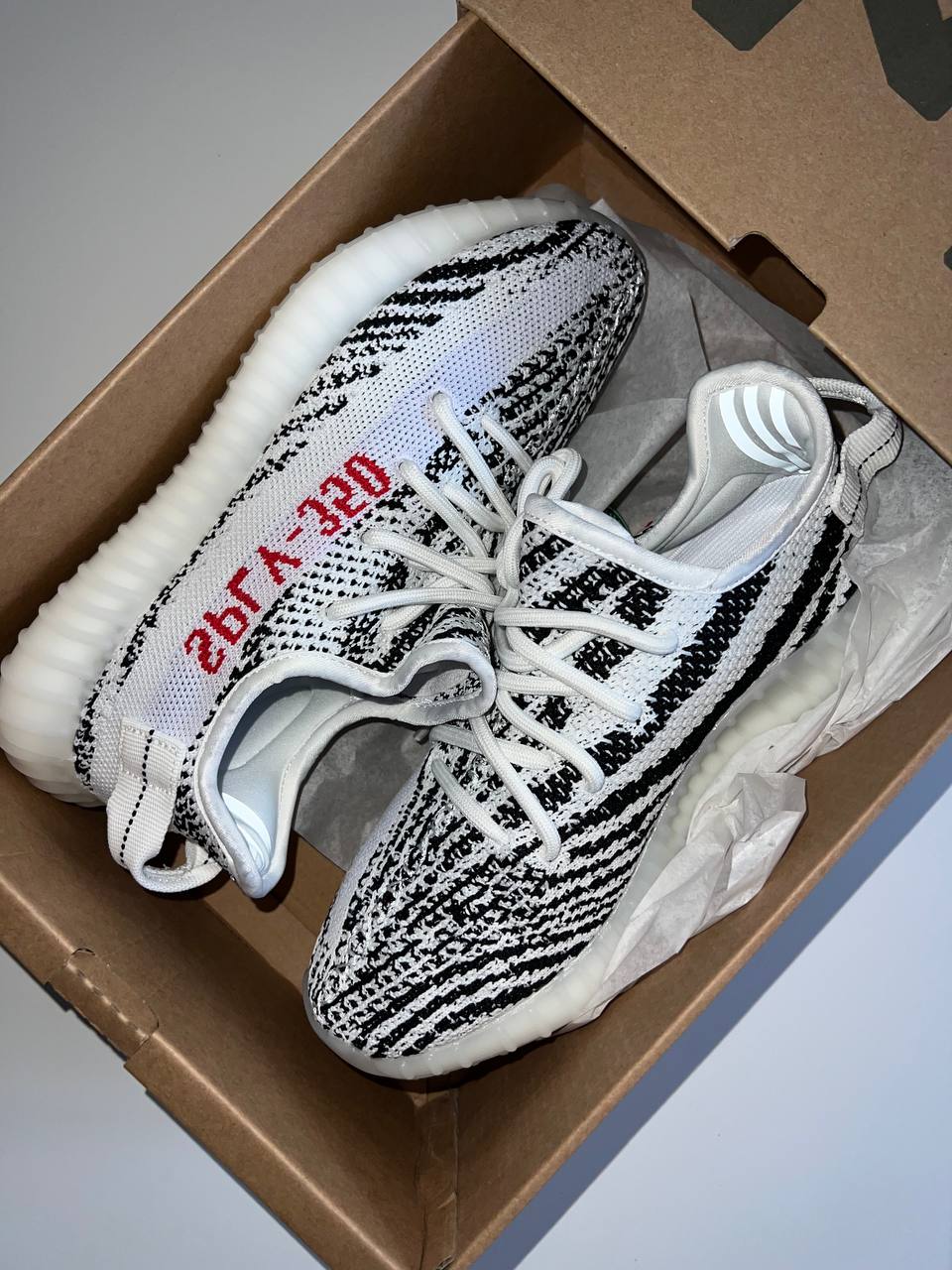 Yeezy Boost 350 V2 ZEBRA