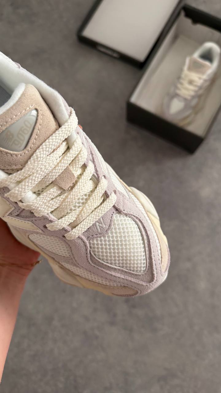 New Balance 9060 Angora