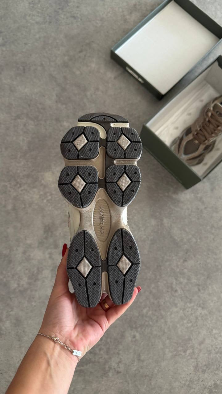 New Balance Desert Taupe