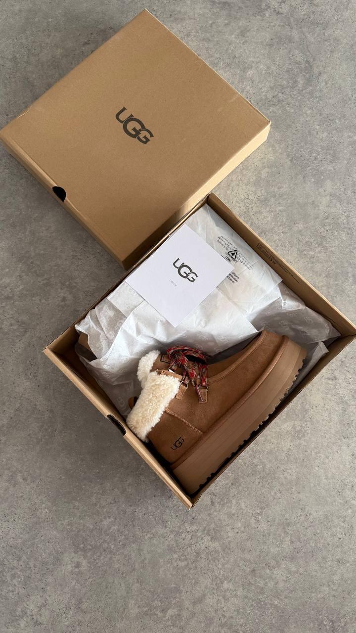 UGG FUNKARRA BOOTS