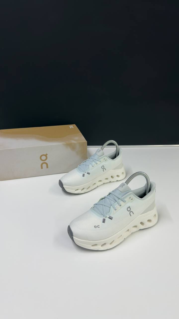 ON RUNNING CLOUD - FROST