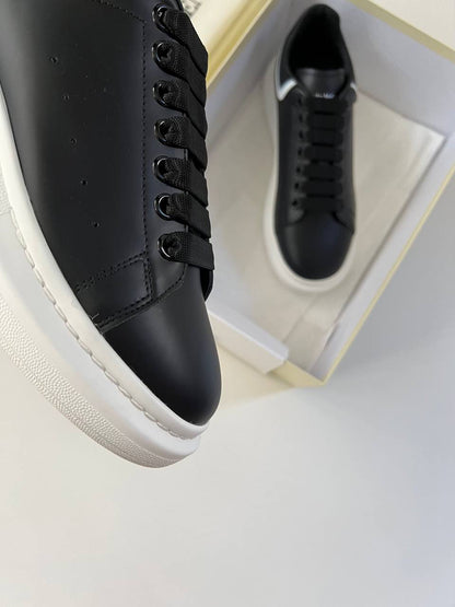 Alexander McQUEEN Black/White