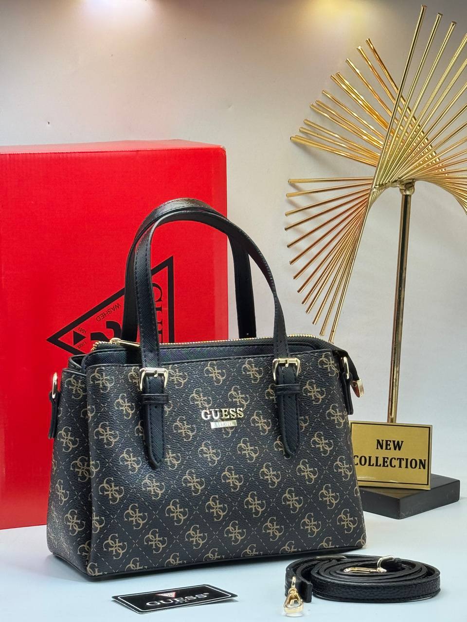 GUESS HANDBAG