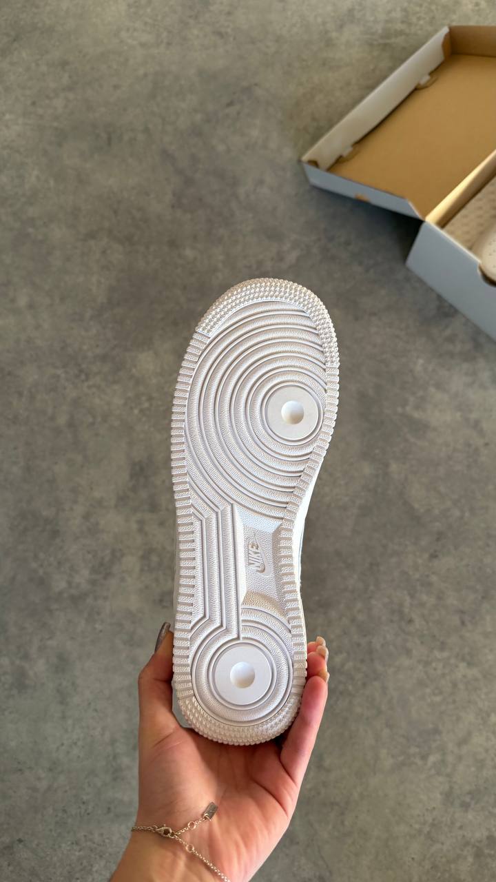 Nike Air Force 1 X Supreme