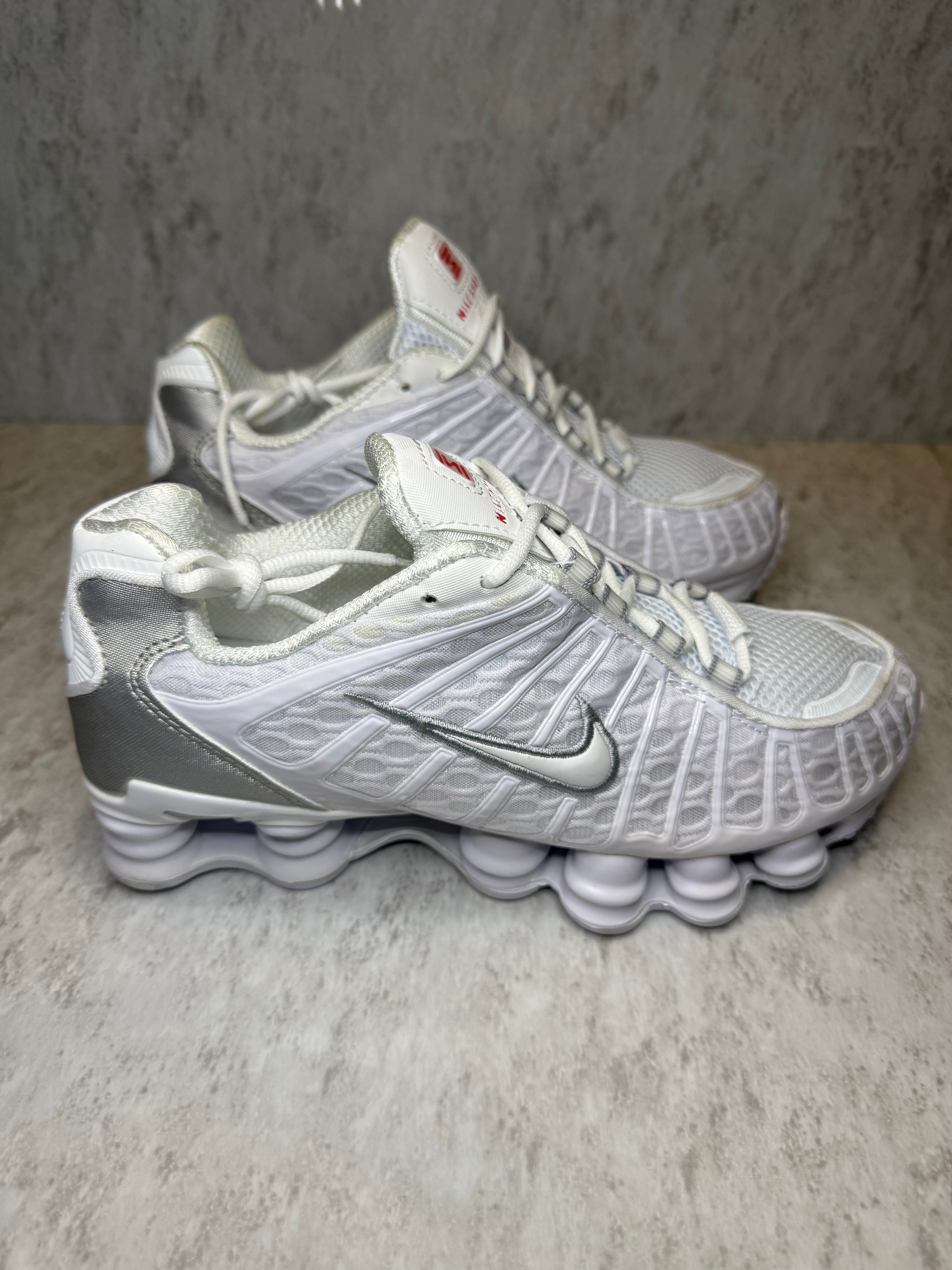 Nike Shox White