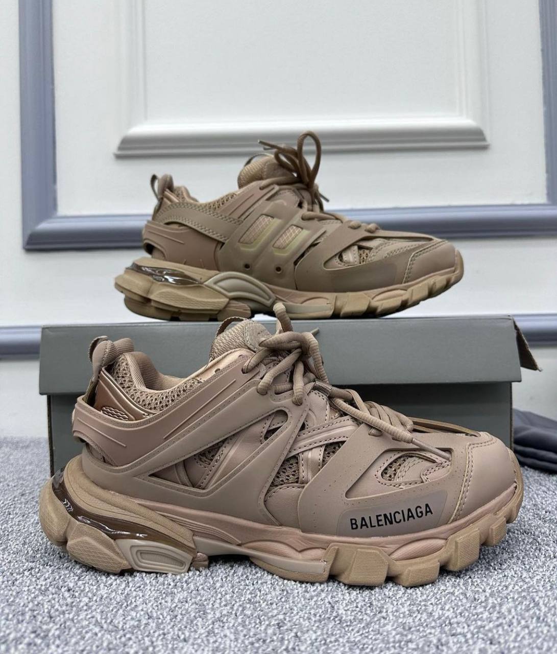 BALENCIAGA TRACK