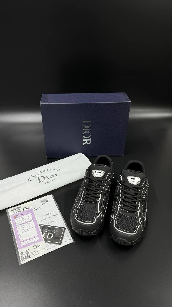 DIOR B30 BLACK