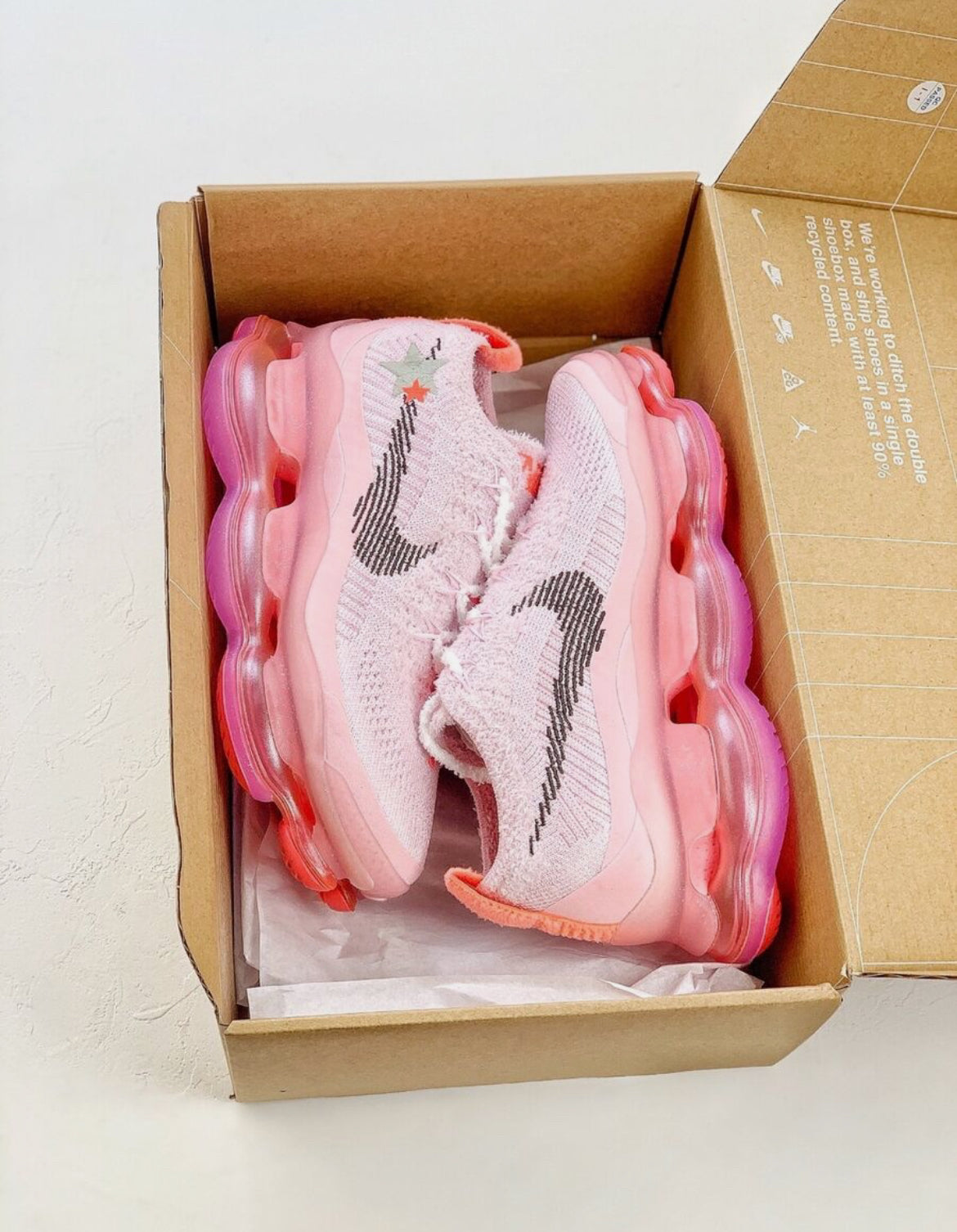 NIKE AIR MAX SCORPION HOT PINK