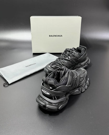 BALENCIAGA TRACK