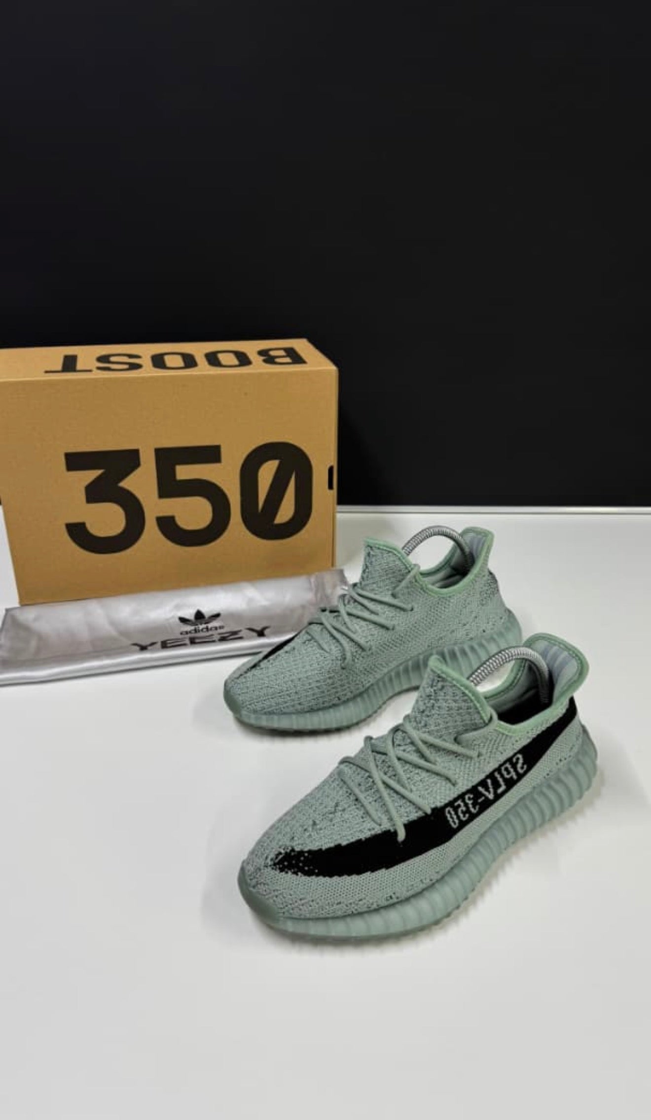 Yeezy 350 Frost Mint